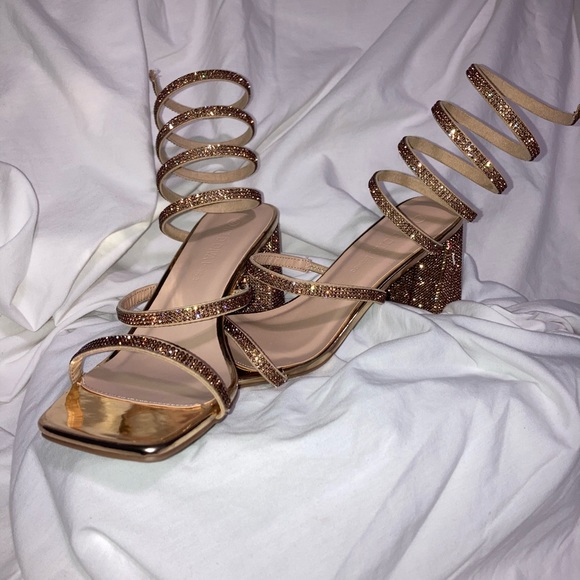 WILD DIVA LOUNGE Gold Stone Embellished SUPER CUTE/SEXY Ankle Wrap Heels - Picture 13 of 13